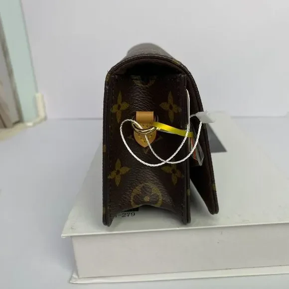 Louis Vuitton Women Pre-Loved Bag Very Good Condition - Picture 3 of 6